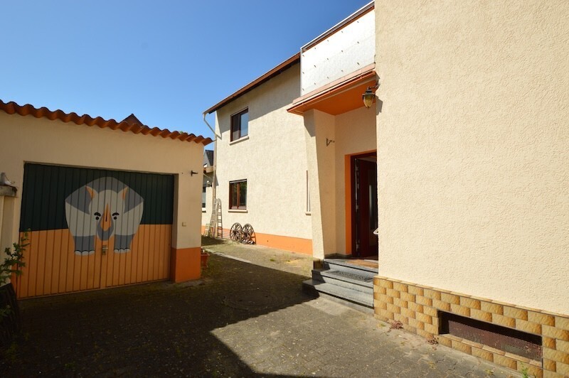 Falanga Immobilien - 1-2 Fam.Hs. mit vielfältigen Möglichkeiten & tollem Hof-/Gartenbereich in Bud. – 55257 Budenheim, 55257 Budenheim – Vorschaubild 15