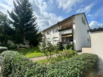 Ruhig und zentral: Helle 2-Zi.-Wohnung mit Balkon und Garage in Fellbach