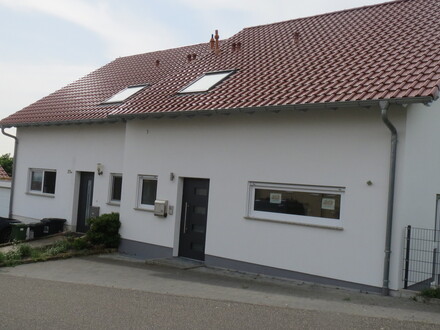 Maikammer - Moderne neuwertige Doppelhaushälfte in bester Lage