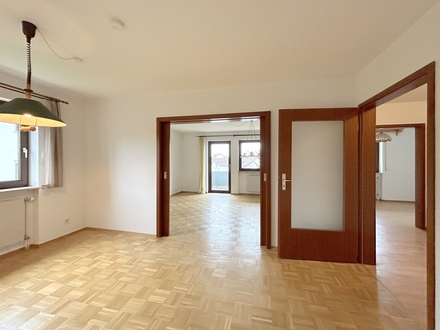 Große 4,5-Zimmer-Wohnung mit Südbalkon und Garage in Nattheim