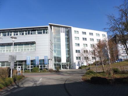 Bürogebäude mit Hallenflächen und Laboreinheiten in Siegen-Geisweid