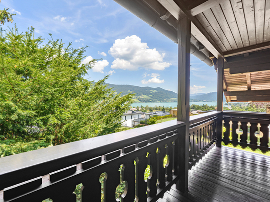 LANDHAUSVILLA MIT SEEBLICK! Wohnen mit Aussicht am Höribachhof
