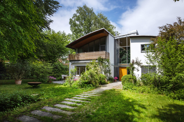 Hochwertige und großzügige Villa mit autarkem Nebengebäude (Büro oder Gäste), fußläufig zum Ammersee