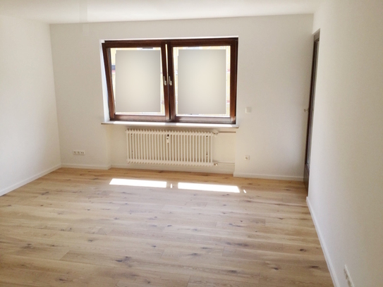 Gepflegte 3-Zimmer-Wohnung mit Balkon in Neuhausen
