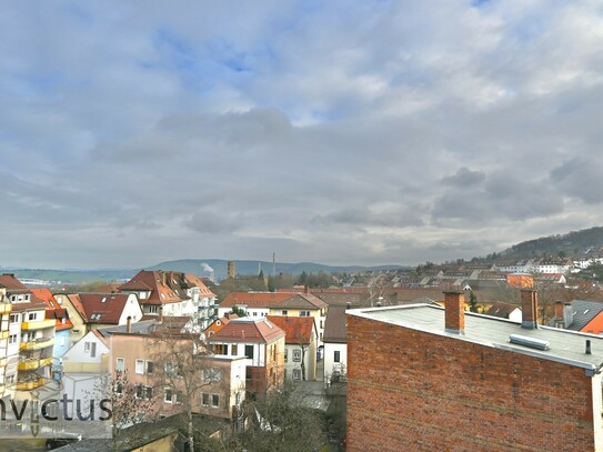 Kernsanierte Maisonette-Wohnung, Stellplatz und vieles mehr!