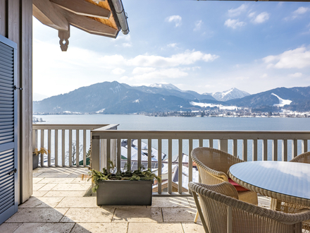 Exklusive 4-Zimmer-Wohnung mit Seeblick