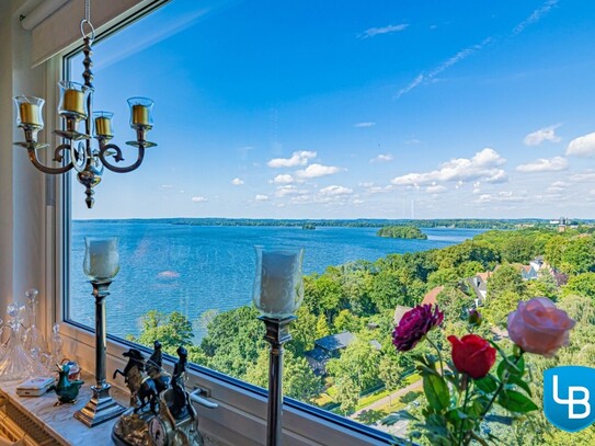 Einzigartige Wohnung über den Dächern von Plön mit fantastischem Blick auf den Großen Plöner See