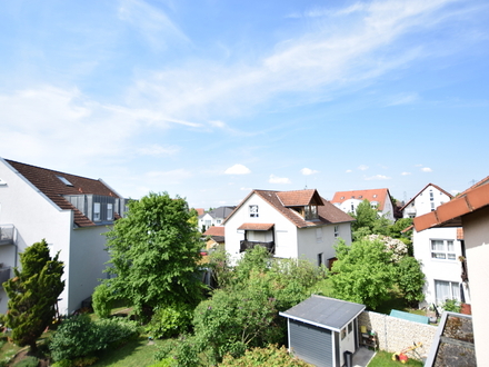 Charmante Dachgeschosswohnung in ruhiger Wohnlage