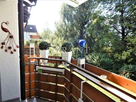 Sehr attraktives Angebot einer schön eingerichteten 2 Zimmer-Wohnung mit toller Aussicht und Balkon!
