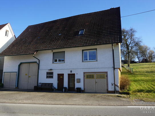Haus mit großem Garten, Stall und Scheune...