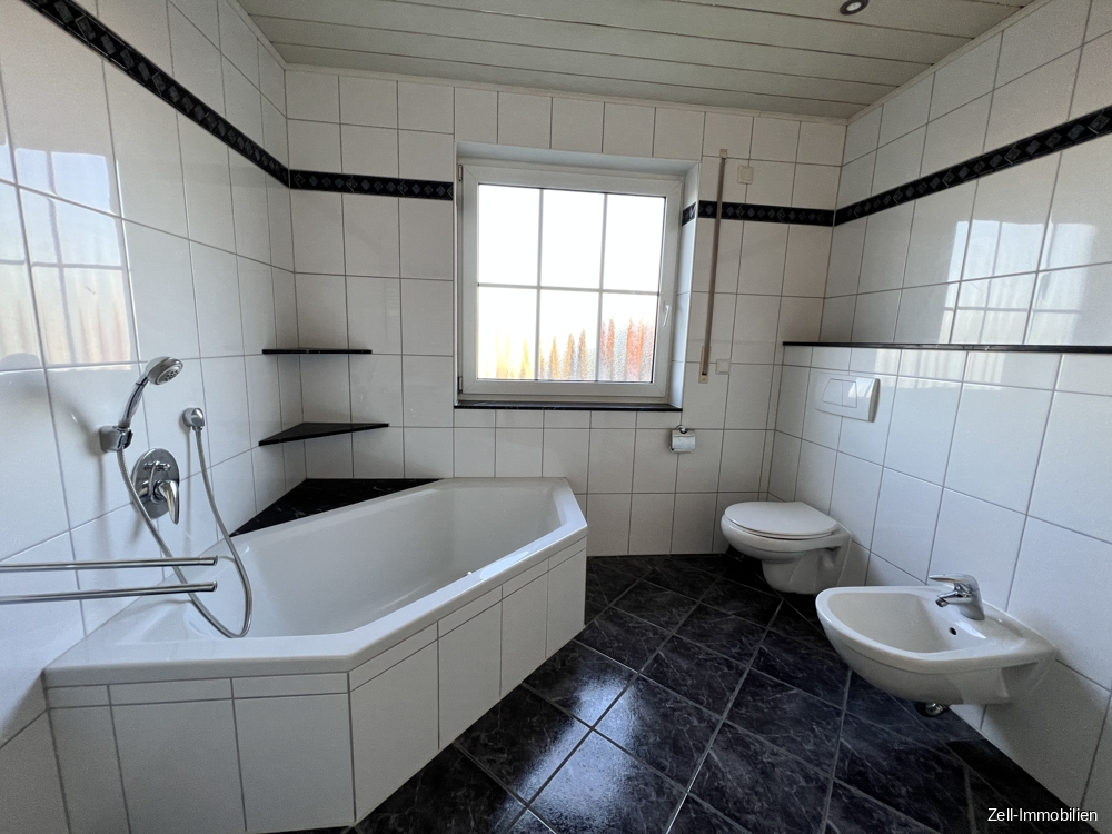 Großzügiges, Mehrfamilienhaus in Lindschied zu verkaufen – 65307 Bad Schwalbach / Lindschied, 65307 Bad Schwalbach / Lindschied – Vorschaubild 17