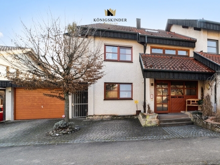 Schönes Zweifamilienhaus in attraktiver Wohnlage von Urbach