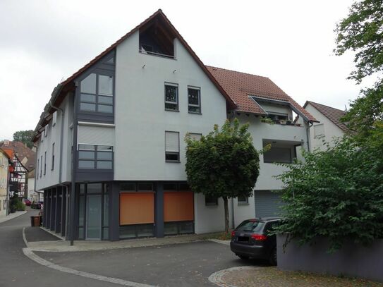 Moderne 3 Zimmer-OG-Wohnung mit Balkon in zentraler Lage von Weinsberg