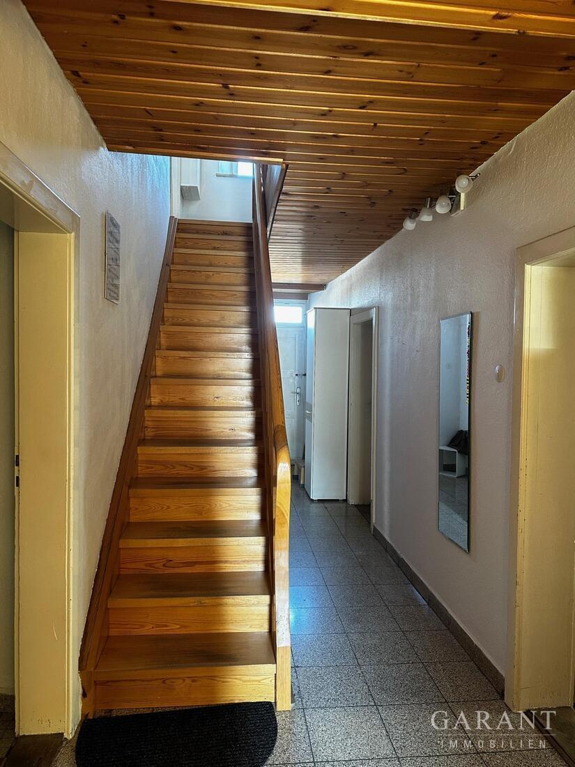 Denkmalgeschütztes Wohnhaus mit großzügigem Grundstück und vielfältigen Möglichkeiten! – 86745 Hohenaltheim, 86745 Hohenaltheim – Vorschaubild 4