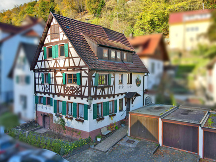 Denkmalgeschütztes Fachwerkhaus im schönen Bad Liebenzell - viel Platz für eine große Familie