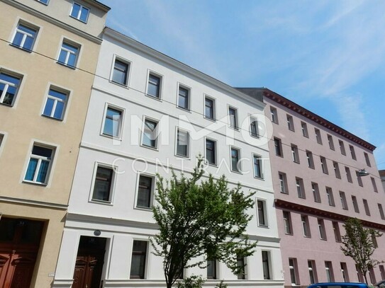 Siebenbrunnenplatz- Saniertes Zinshaus mit genehmigtem Dachausbau