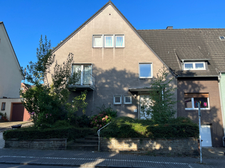 Dreifamilienhaus mit Garten, Balkon & Garage in Dortmund-Brackel zu verkaufen
