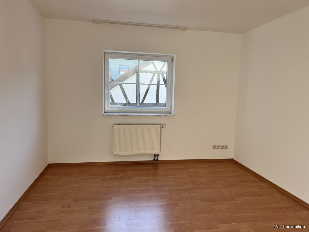 Großzügiges, Mehrfamilienhaus in Lindschied zu verkaufen – 65307 Bad Schwalbach / Lindschied, 65307 Bad Schwalbach / Lindschied – Vorschaubild 9