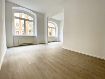 individuelle 2,5-Raumwohnung mit Terrasse + Einbauküche in Schloßchemnitz mieten