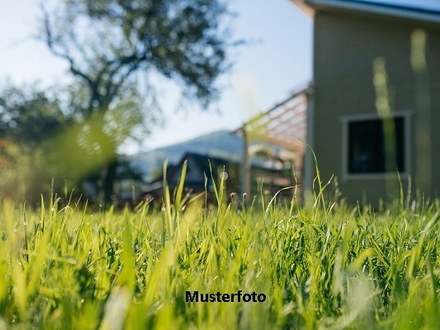 Einfamilienhaus mit Garage - provisionsfrei