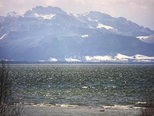 Zwei Grundstücke nur 350 Meter vom Chiemsee entfernt - Chance für Investoren auf starken Wertzuwachs