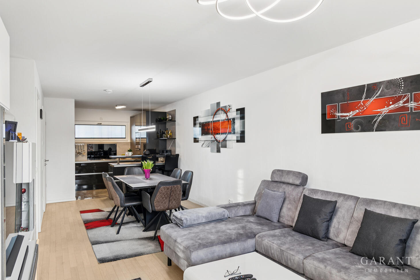 Ein Zuhause zum Wohlfühlen: Moderne 2 Zimmer-Wohnung mit sonniger Terrasse und kleinem Garten! – 86165 Augsburg, 86165 Augsburg – Vorschaubild 12
