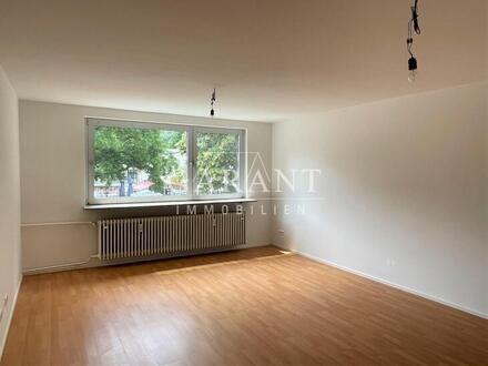 Helle 3 Zimmer-Wohnung mit Balkon in zentraler Lage