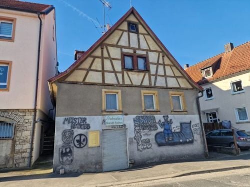 Einfamilienhaus mit Laden in 97078 Würzburg-Versbach (ID 10159)