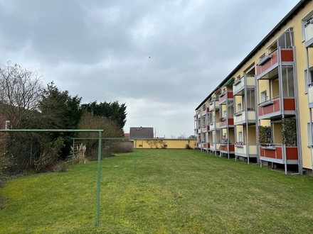 Kleine Eigentumswohnung mit 2 Zimmer, Balkon und Garage im Norden von Braunschweig