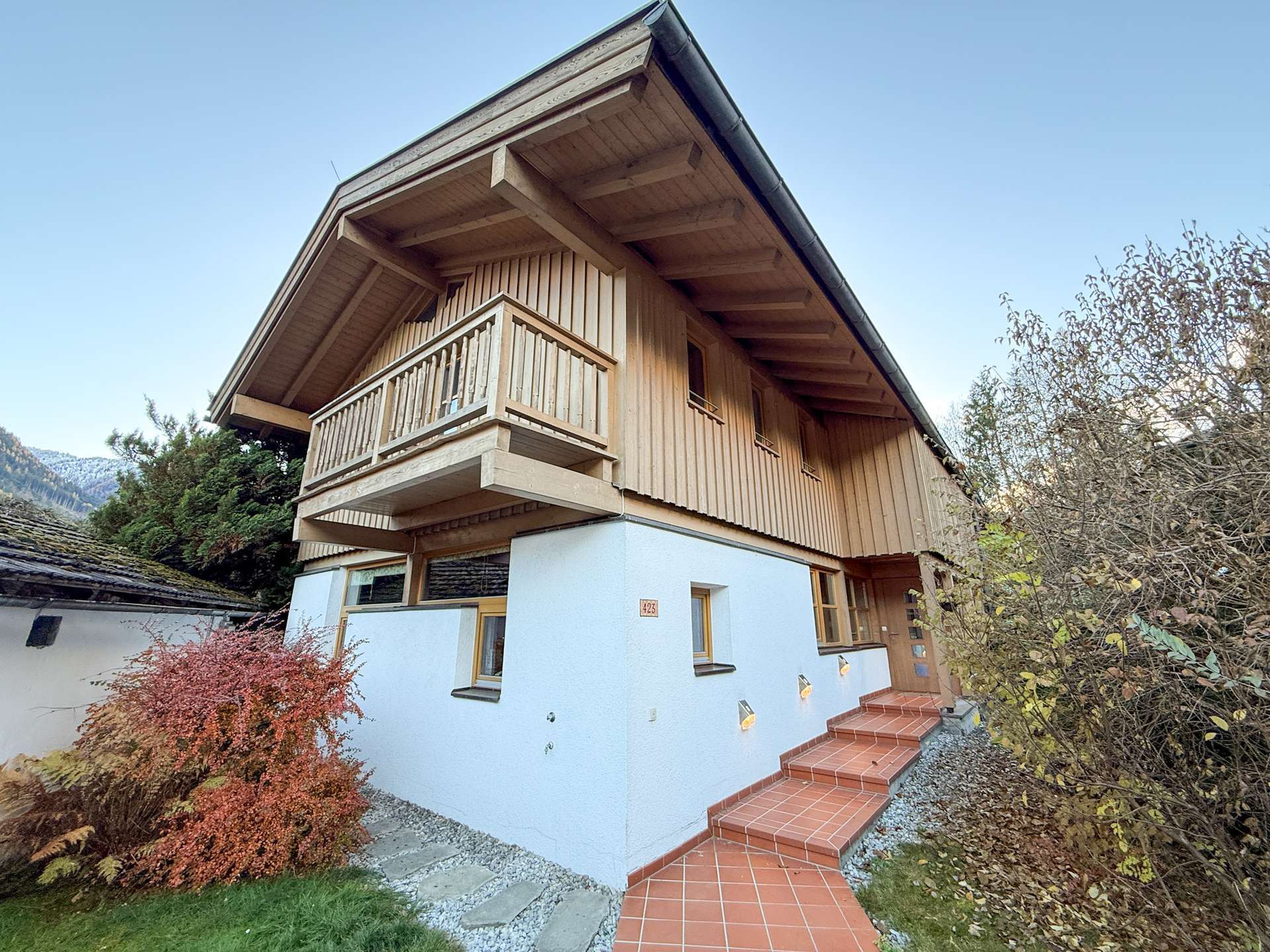                                                               Einfamilienhaus im Zentrum von Neukirchen – 6 Zimmer, großem Garten, Garage &amp; B…                                                       in Neukirchen (Straubing-Bogen)