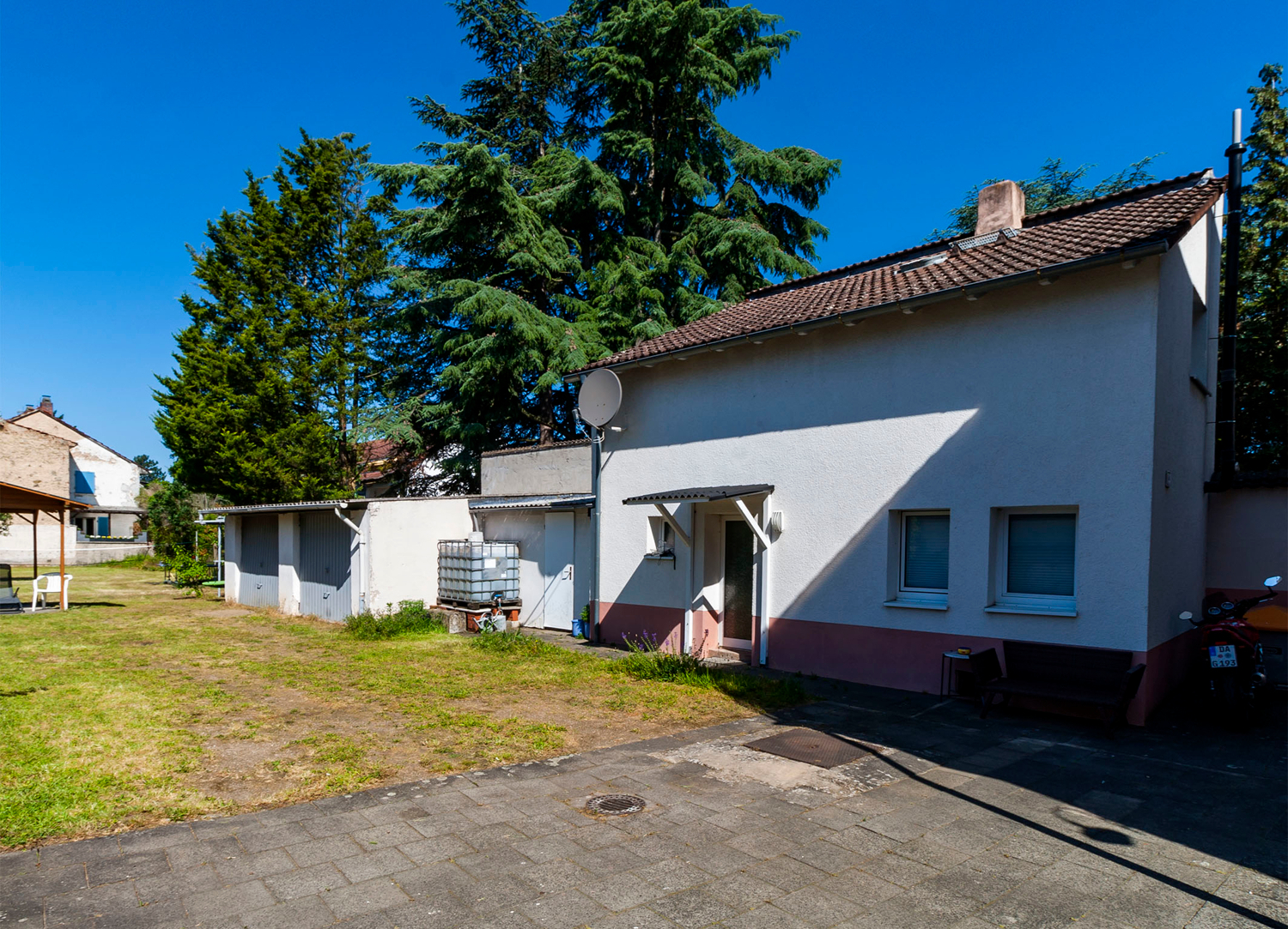 Stilvolles 3 FH-Wohnhaus mit Nebengebäude auf großem Grundstück Darmstadt – 64297 Darmstadt, 64297 Darmstadt – Vorschaubild 3
