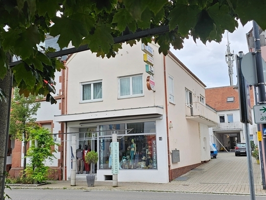 Sehr schöne großzügige und helle Eigentumswohnung im Zentrum von Herxheim zu verkaufen.