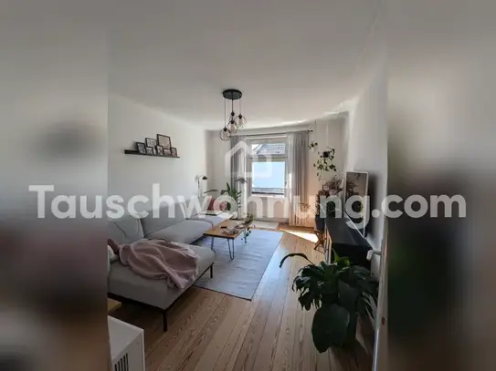 [TAUSCHWOHNUNG] 2 Zimmer Altbauwohnung mit Balkon gegen 2,5 Zi. oder größer