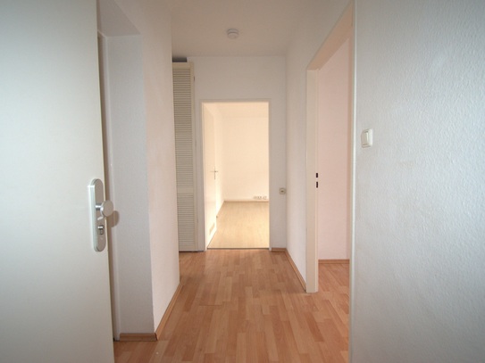 Frankfurt- Nordend - 2,5 Zimmer- Wohnung m. Stellplatz - Provisionsfrei vom Eigentümer