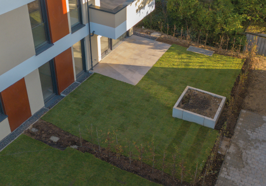 NEUBAU – lichtdurchflutete 3-Zimmer-Wohnung im Gartengeschoss | C.2