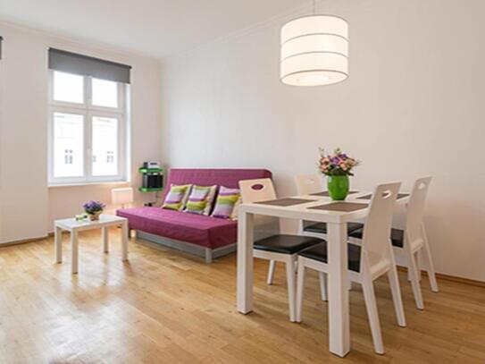 ***Möbilierte 2 Zimmerwohnung mit Balkon ***