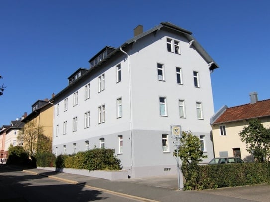 Gemütliches Dachgeschoss Apartement mit Einbauküche in Coburg-Blumenstraße