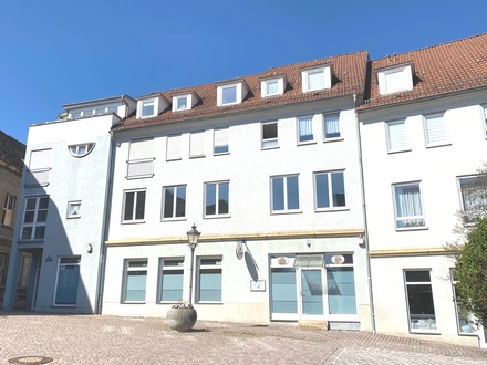helle Büro-und Praxisräume im Zentrum von Altenburg + TG-Stellplatz zu vermieten