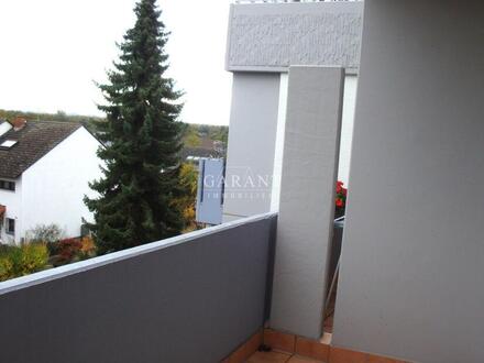 ** HEISS BEGEHRT ... Top Lage ... Balkon,Fahrstuhl,Tiefgarage ... Ihr persönliches neues ZUHAUSE **