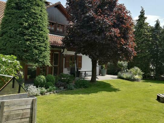 GEPFLEGTES FAMILIENHAUS! GROßER GARTEN-DOPPELGARAGE-WERKSATT-CARPORT