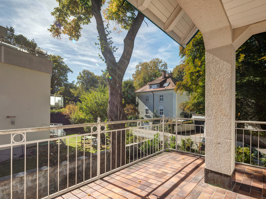 Solln - Helle 3-Zimmer-Wohnung mit moderner Detailausstattung und ruhigem Sonnenbalkon