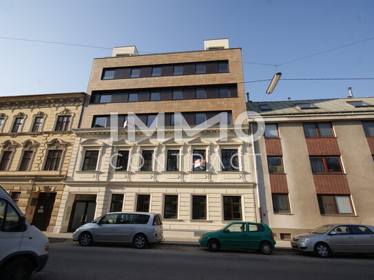 Schönes Anleger-Objekt mit 12 Wohnungen vollvermietet in Ruhelage Simmering Hugogasse 12