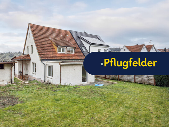***RESERVIERT*** - Großes Grundstück, modernisierte Innenräume und Doppelgarage - Ihr Familienglück