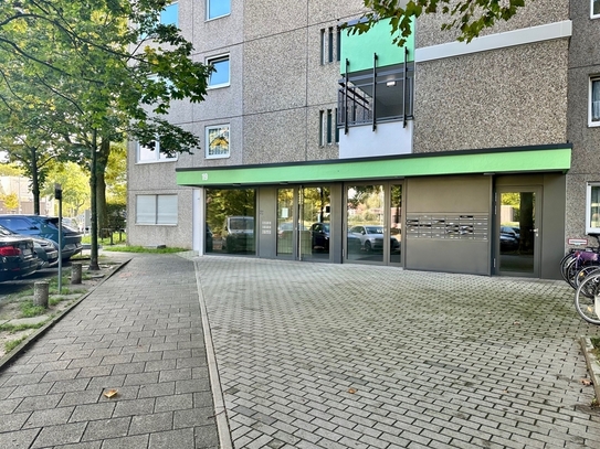 Renovierungsbedürftige, charmante 3-Zimmer-Wohnung mit Balkon und Garage in Darmstadt / Kranichstein