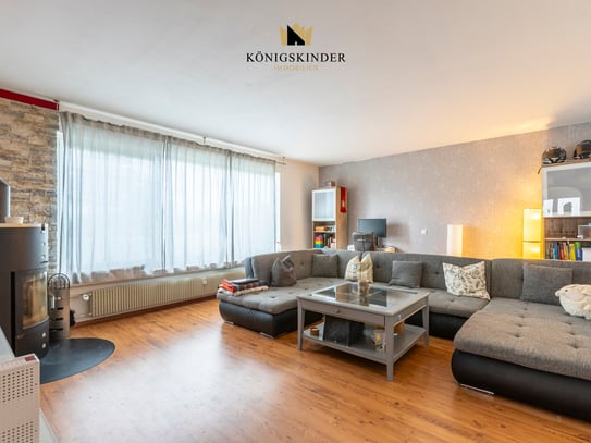 Preissenkung! Helle und großzügige 3-4-Zi.-Whg. mit Stellplatz, Balkon, Terrasse und Gartenanteil.