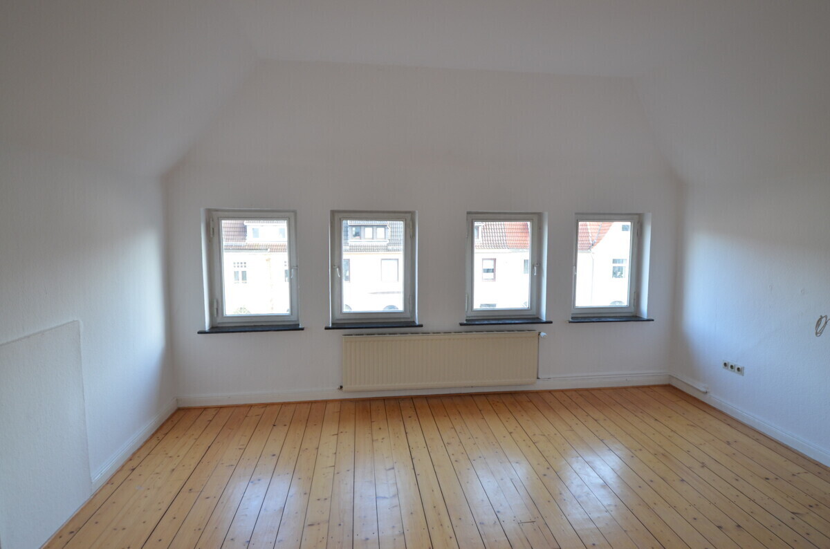Gete: Gemütliche 2 Zi.-DG-Wohnung in stilvollem Altbremer Haus, mit EBK, Dielenboden- Schwachhausen - Photo 5