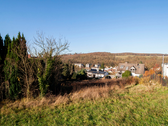 Baugrundstück für ein 2-Familienhaus in schöner Feldrand-Hanglage von Ober-Ramstadt