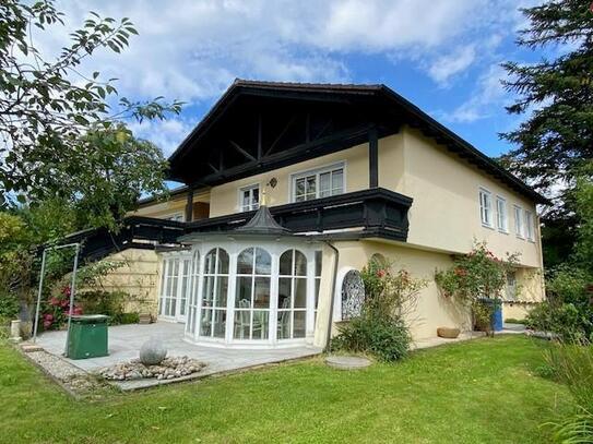 Ruhstof a.d. Rott Wohnhaus mit viel Charme inklusive Wintergarten und Garage