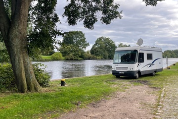 Campingplatz am Wasser