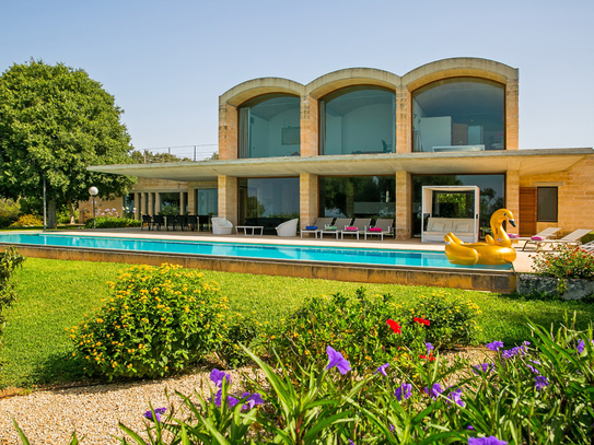 Einzigartige Villa mit spektakulärem Panoramablick und Vermietungslizenz